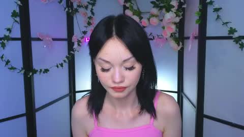 Snapshot of aboutlily chatting on 05.12.26 Lily online show from 05.12.26