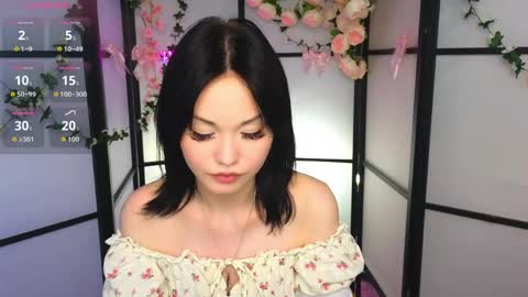 Snapshot of aboutlily chatting on 05.26.26 Lily online show from 05.26.26