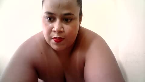 Snapshot of abril__ass chatting on 05.23.26 abril__ass online show from 05.23.26
