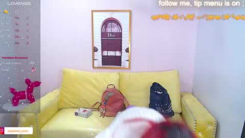 abril_ch_ online show from 02.13.25