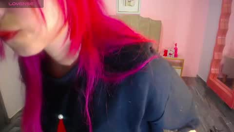 abril_ch_ online show from 09.09.25