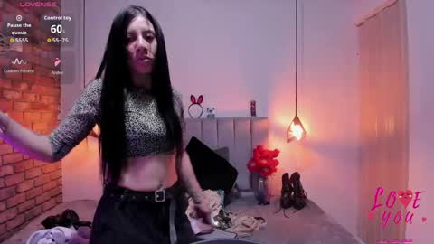 Snapshot of abril_fox__ chatting on 04.18.26 Abril Fox online show from 04.18.26