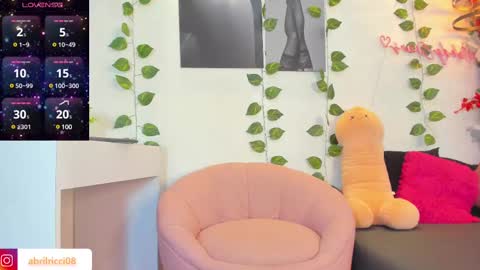 Snapshot of abril_ricci chatting on 02.11.25 Abril  online show from 02.11.25