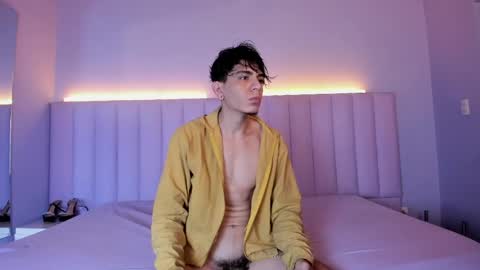 Abril and Julian online show from 05.21.26