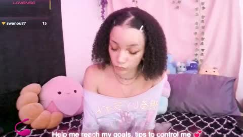 Snapshot of abruisedpeach chatting on 10.25.25 Peach online show from 10.25.25