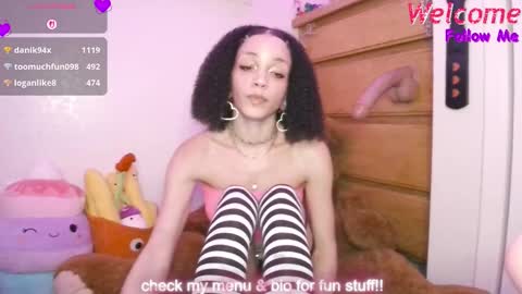 Peach online show from 11.30.25