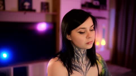 Snapshot of acid_pie chatting on 12.11.24 acid_pie online show from 12.11.24