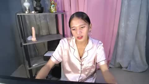 Snapshot of acyl_quixx chatting on 01.24.25 acyl_quixx online show from 01.24.25