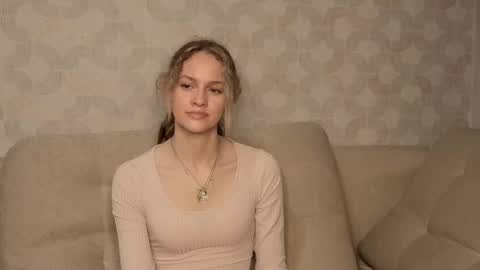 Snapshot of adahunnewell chatting on 05.24.26 im Hanna online show from 05.24.26