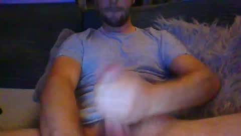 Snapshot of adam0910 chatting on 10.19.25 adam0910 online show from 10.19.25