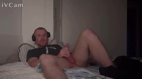Snapshot of adam712292 chatting on 03.31.26 Submissive ginger online show from 03.31.26