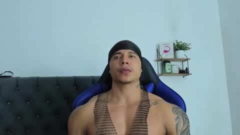 adam boss online show from 03.08.26