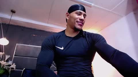 adam_fit19cm online show from 02.04.26