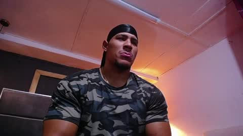 adam_fit19cm online show from 04.22.26