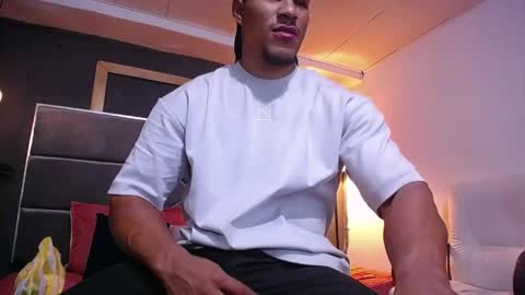adam_fit19cm online show from 04.23.26