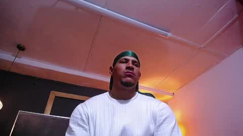 adam_fit19cm online show from 04.27.26