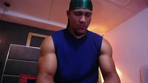 adam_fit19cm online show from 04.29.26