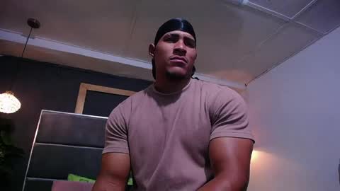 adam_fit19cm online show from 05.31.26