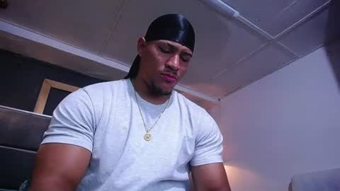 adam_fit19cm online show from 06.25.26