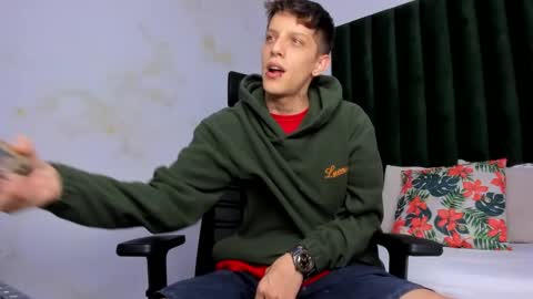 Snapshot of adam_hard_ chatting on 03.05.25 Adam online show from 03.05.25