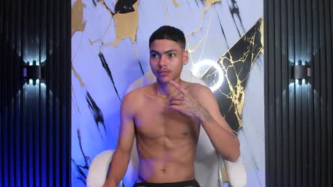 Snapshot of adam_piarse chatting on 02.25.25 adam_piarse online show from 02.25.25