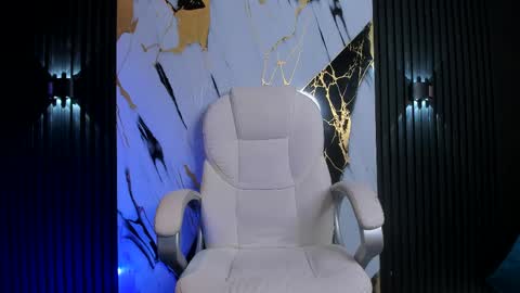 Snapshot of adam_piarse chatting on 02.25.25 adam_piarse online show from 02.25.25