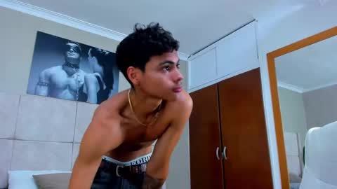 Snapshot of adam_piarse chatting on 10.04.25 adam_piarse online show from 10.04.25