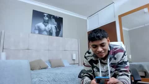 Snapshot of adam_piarse chatting on 10.15.25 adam_piarse online show from 10.15.25