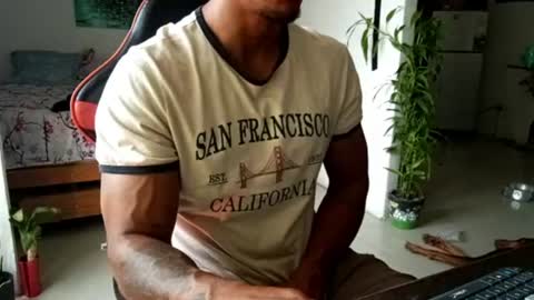 Adam Valencia online show from 07.08.26