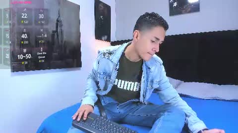 adam_walker_1 online show from 07.06.26