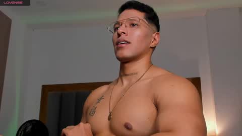 Snapshot of adambrocs1 chatting on 02.27.25 adambrocs1 online show from 02.27.25