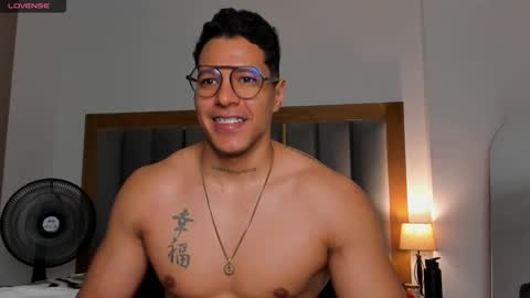 Snapshot of adambrocs1 chatting on 03.06.25 adambrocs1 online show from 03.06.25