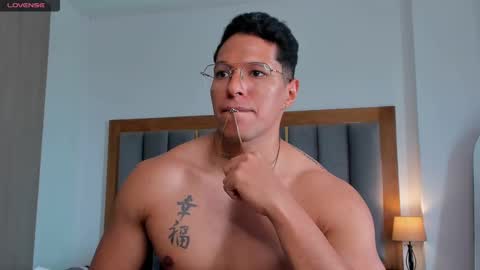 Snapshot of adambrocs1 chatting on 03.07.25 adambrocs1 online show from 03.07.25