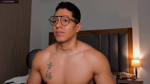 Snapshot of adambrocs1 chatting on 03.11.25 adambrocs1 online show from 03.11.25