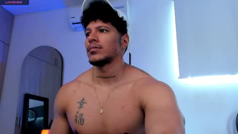 adambrocs1 online show from 04.15.26