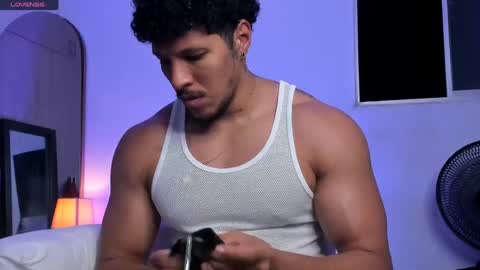 adambrocs1 online show from 06.04.26
