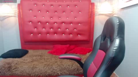 Snapshot of adamcoox chatting on 01.07.25 Adam online show from 01.07.25