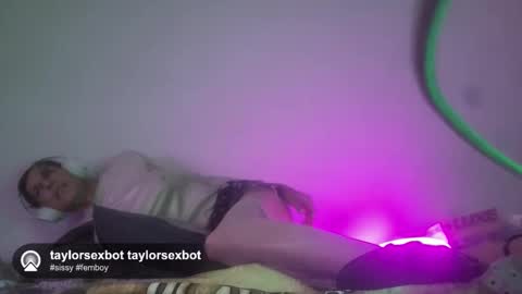 TaylorSexbot online show from 05.14.26