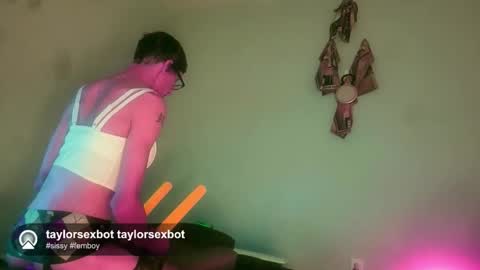 TaylorSexbot online show from 05.15.26