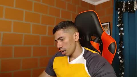 Adan Sin online show from 01.07.25