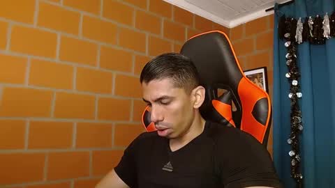 Adan Sin online show from 01.16.25