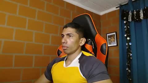 Adan Sin online show from 02.06.25