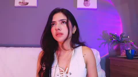 Snapshot of adara_johnson_ chatting on 04.05.26 Adara Johnson online show from 04.05.26