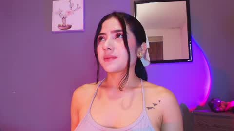 Snapshot of adara_johnson_ chatting on 04.10.26 Adara Johnson online show from 04.10.26