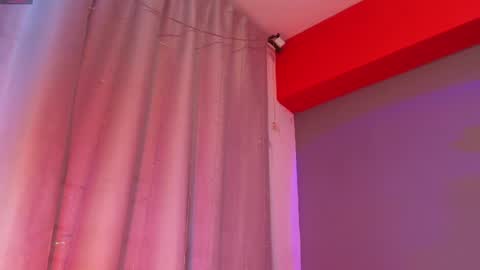 Snapshot of adara_johnson_ chatting on 04.19.26 Adara Johnson online show from 04.19.26