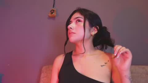 Snapshot of adara_johnson_ chatting on 05.06.26 Adara Johnson online show from 05.06.26