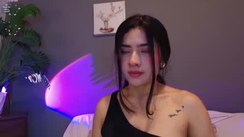 Snapshot of adara_johnson_ chatting on 05.27.26 Adara Johnson online show from 05.27.26