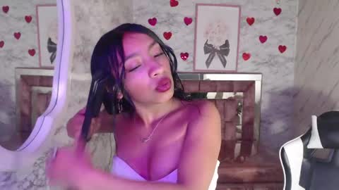 Snapshot of adarasuri_v chatting on 05.22.26 Hi Stream 1000pm to 600am online show from 05.22.26