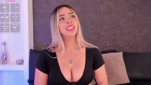 A D D I S O N  online show from 01.28.25