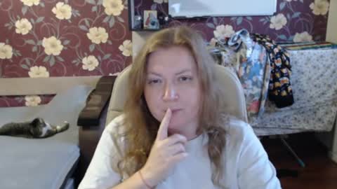 Snapshot of adel_redhead_ chatting on 07.15.26 Adel online show from 07.15.26